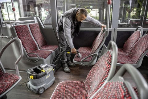 Odkurzacz piorący KARCHER Puzzi 8/1 (1.100-240.0) (WYPRZEDAŻ)