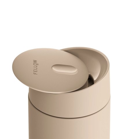 Kubek termiczny 473 ml Carter Slide Mug Fellow piaskowy