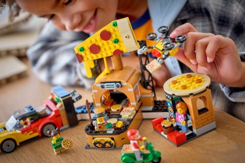 LEGO City 60496 - Dostawa pizzy z pojazdami