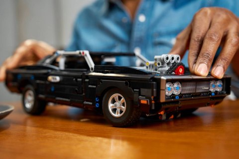 LEGO Technic 42231 - Samochód Fast and Furious Dodge Charger R/T