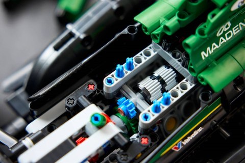 LEGO Technic 42240 - Bolid F1 Aston Martin Aramco AMR25