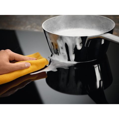 Płyta indukcyjna ELECTROLUX EIV644 60 cm | 4 pola | PowerBoost | timer | czarny