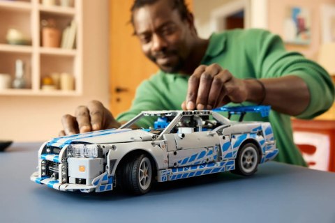 LEGO Technic 42210 - Samochód Nissan Skyline GT-R (R34)