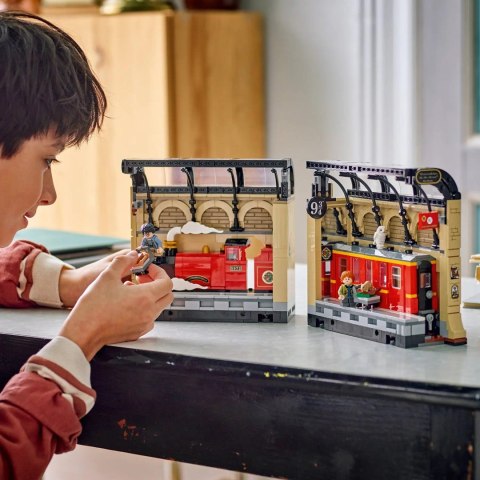 LEGO Harry Potter 76450 - Book nook: Ekspres do Hogwartu