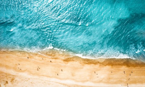 Obraz Wieloczęściowy Widok Z Lotu Ptaka Na Ocean I Plażę