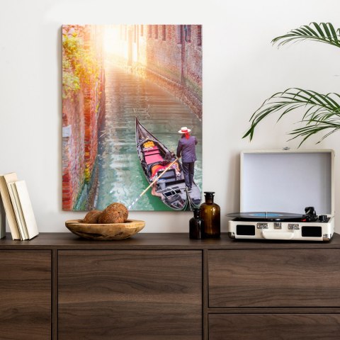 Plakat Gondolier Wenecki Na Zielonych Wodach Kanału