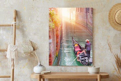 Plakat Gondolier Wenecki Na Zielonych Wodach Kanału