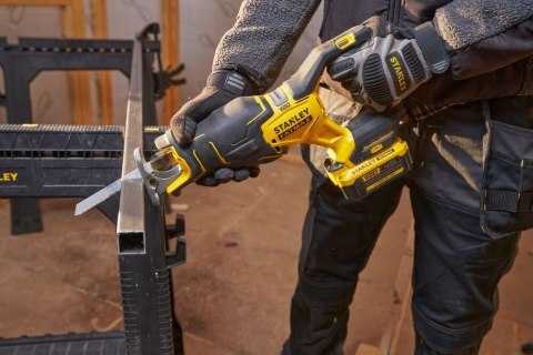 Pilarka szablasta fatmax 18V SFMCS311B-XJ STANLEY