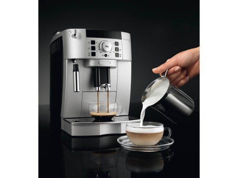 Ekspres ciśnieniowy automatyczny DeLonghi Magnifica S ECAM 22.110.SB (1450W; kolor srebrny)