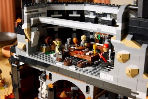 LEGO Icons 10333 - Władca pierścieni: Barad-dur (OUTLET)