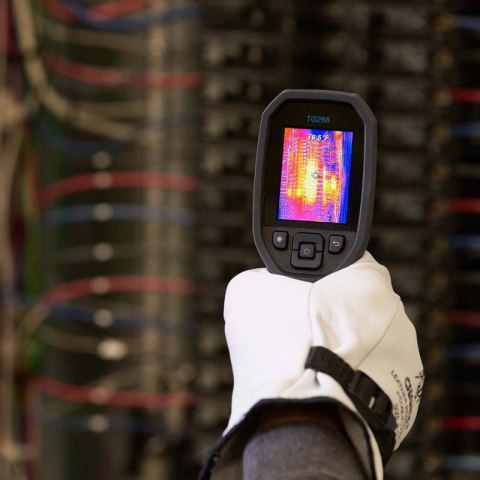 FLIR KAMERA TERMOWIZYJNA PUNKTOWA 160X120 MSX SUPER RESOLUTION 320X240, -25°C DO 400°C LASER TG268