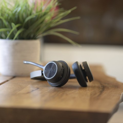 Słuchawki Poly Voyager 4320 USB-A Headset +BT700 dongle + podstawka ładująca 77Y99AA