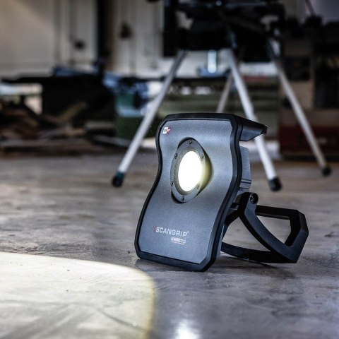Akumulatorowa lampa robocza 10000 lm NOVA 10 CONNECT 03.6102C