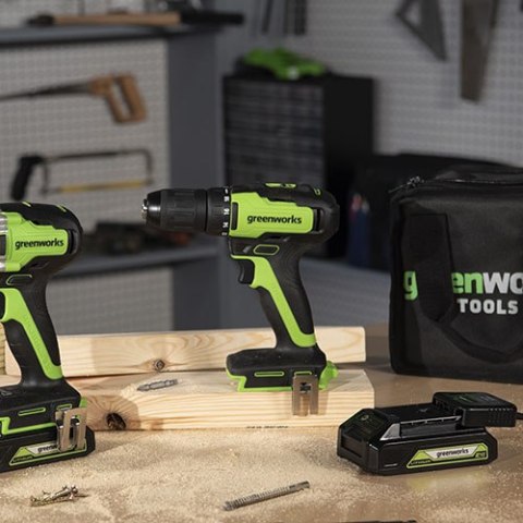 24V wiertarko-wkrętarka GD24DD60K2 Greenworks zestaw ładowarka + aku 2Ah + futerał miękki