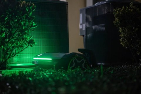 Robot koszący Greenworks Ai Mowbot 12 1200 m2