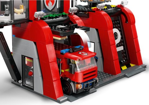 LEGO City 60414 - Remiza strażacka z wozem strażackim (OUTLET)