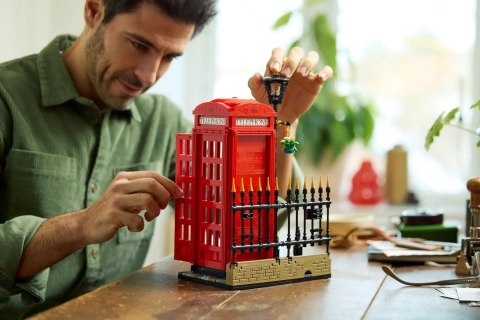 LEGO Ideas 21347 - Czerwona londyńska budka telefoniczna