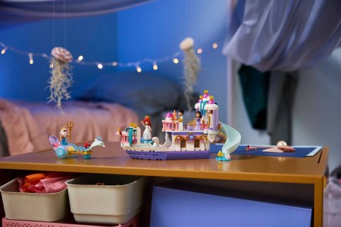 LEGO Disney 43299 - Królewska łódź weselna Arielki
